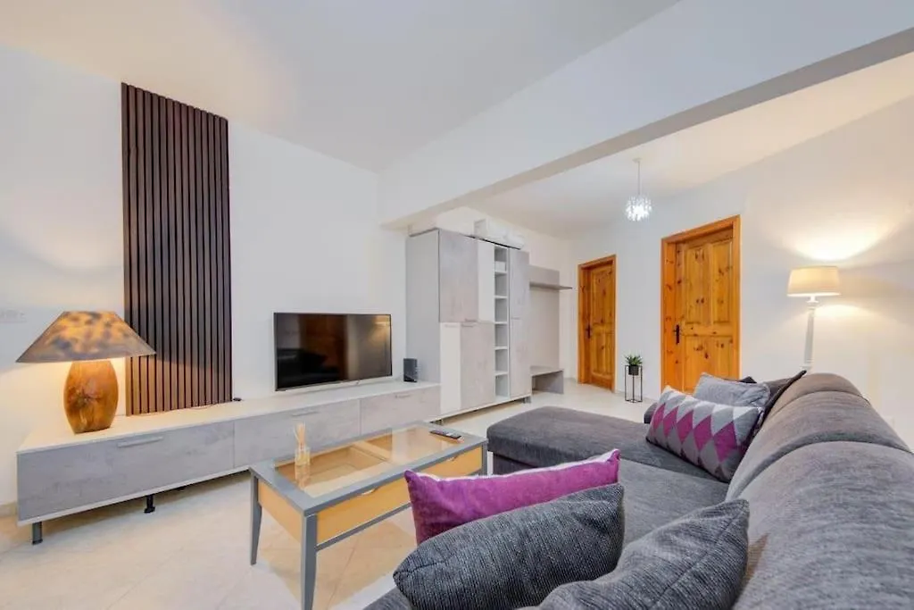 Spacious Apartment In St'Julians By Sf Homes Saint Julian's