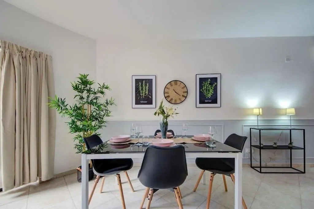 Spacious Apartment In St'Julians By Sf Homes Saint Julian's