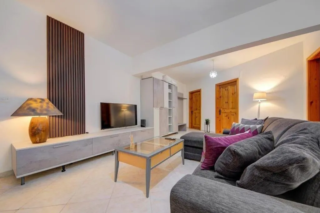 Spacious Apartment In St'Julians By Sf Homes Saint Julian's 0*,